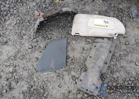 2005 Volvo Xc90 2.5T z USA, uszkodzony, nr VIN YV1CY592051158907